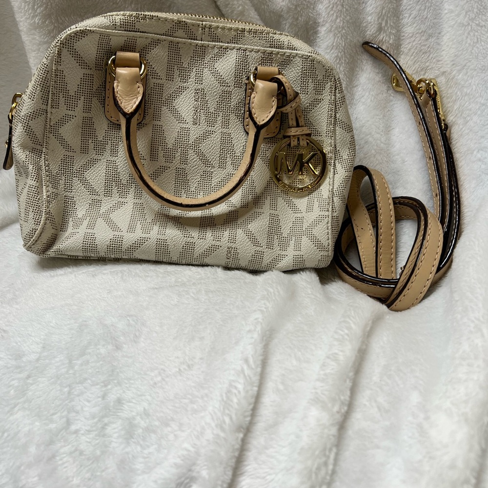 Michael Kors Cream Beige Ivory Crossbody Top Handle Handbag Gold Hardware